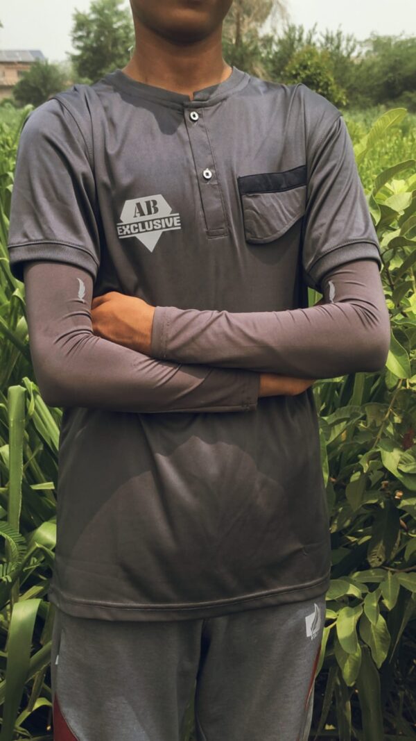 Sleeves - Image 3