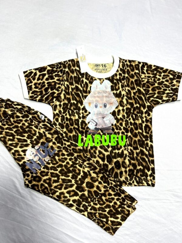 kids tracksuit